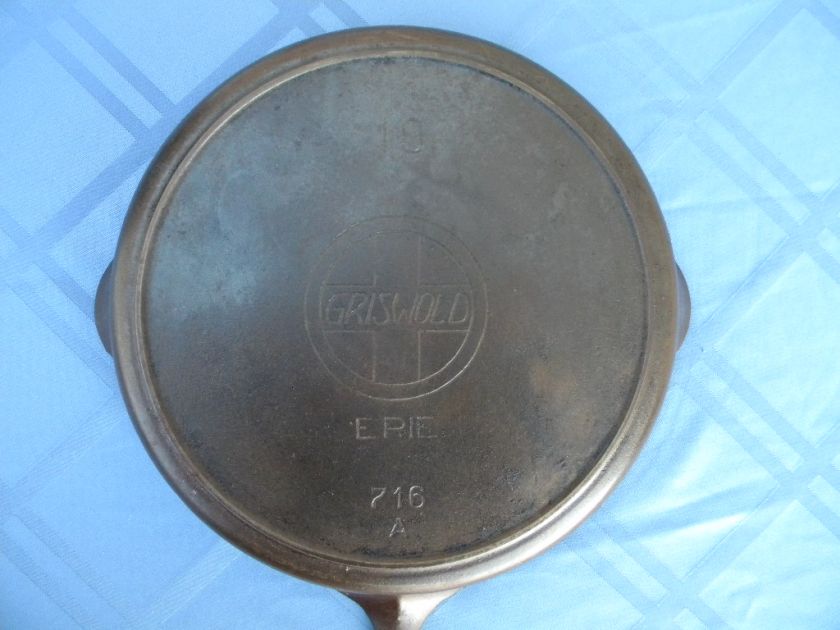 vintage GRISWOLD erie CAST IRON #14 SKILLET FLAT & VERY CLEAN NICE 