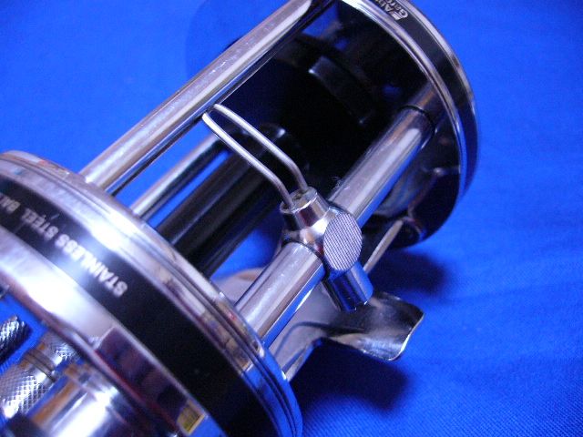 Rare  Abu Garcia Ambassadeur 7500C3 Chrome Japan Special   